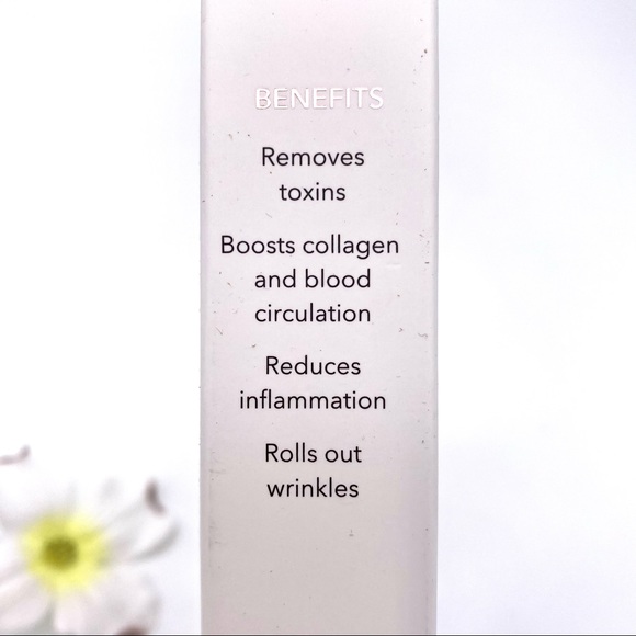 29. NIB Zoë Ayla Rose Quartz Vibrating Facial Roller - Picture 13 of 15